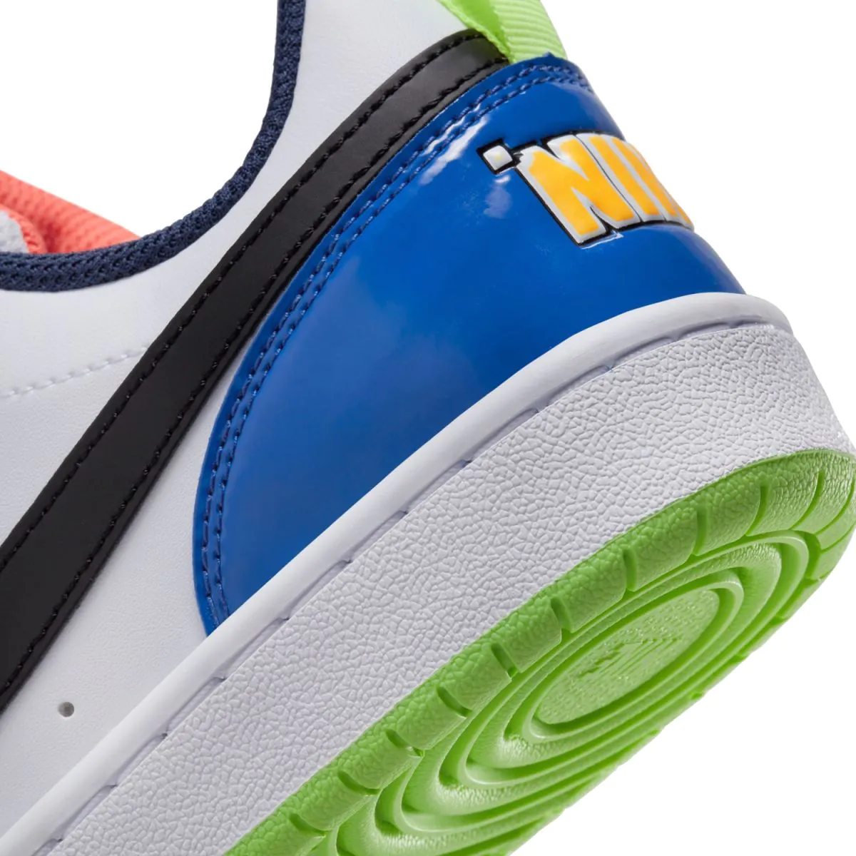 Nike Court Borough Low 2 SE Big Kids Shoes GS FB1394 101