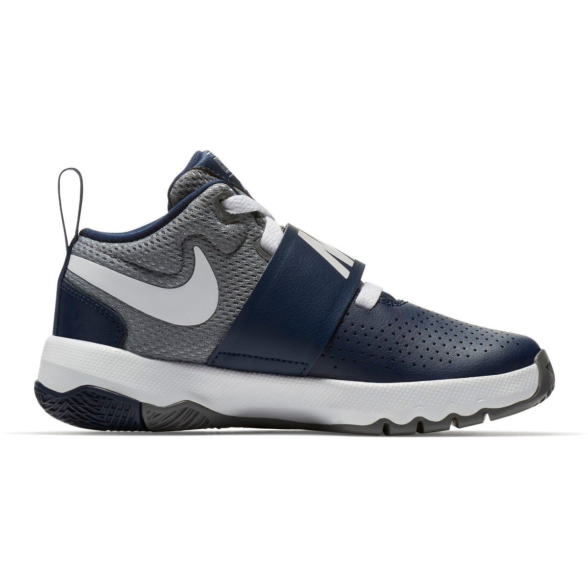 Nike boys team hustle d8 hotsell