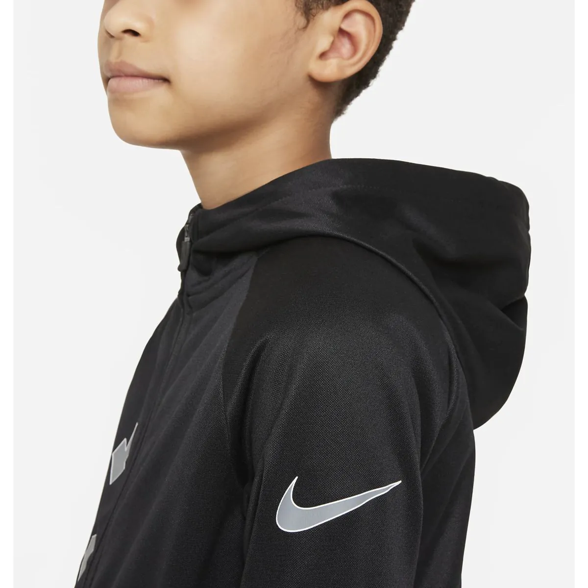 Nike therma kids store