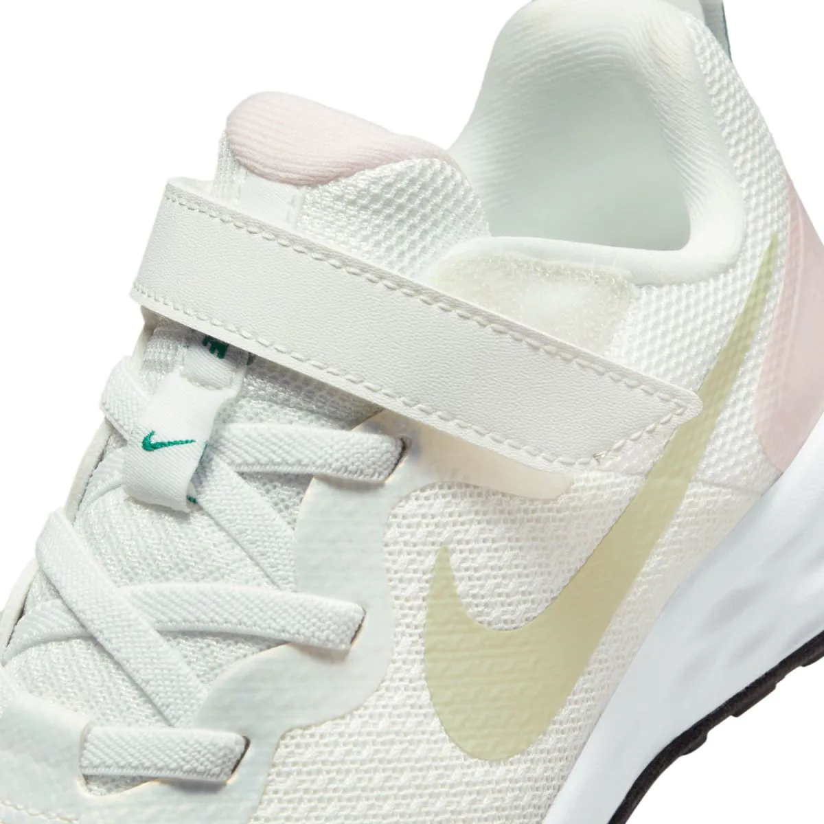 Nike Revolution 6 Next Nature SE Little Kids Shoes DR9978 1