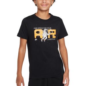 Nike Sportswear Big Kids' T-Shirt FN9618-010