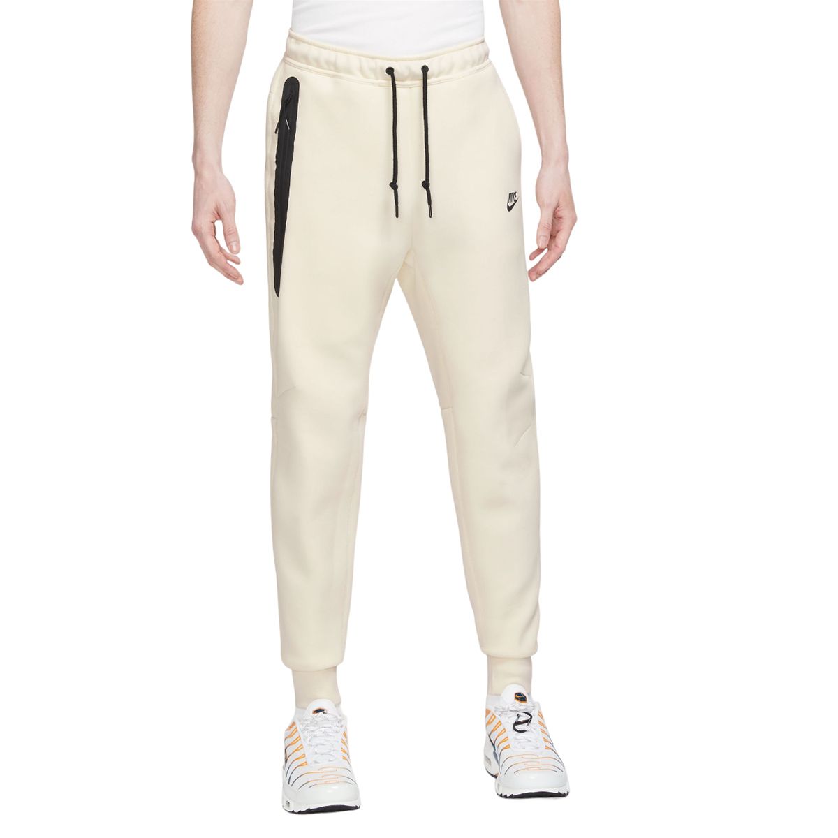 Nike sportswear online tech joggers