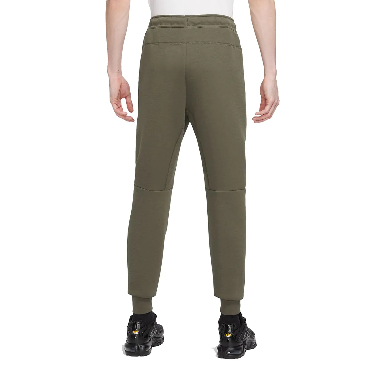 Nike tech fleece discount joggers size guide