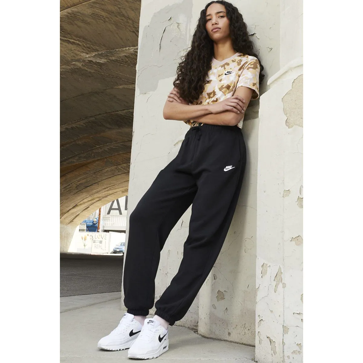 Nike Sportswear Club Fleece Women's Mid-Rise Oversized Sweat